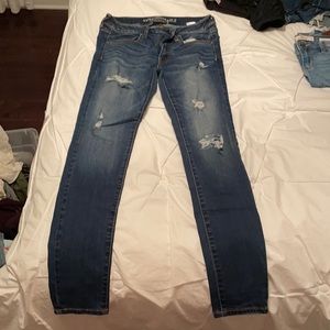 American eagle ripped skinny jeans